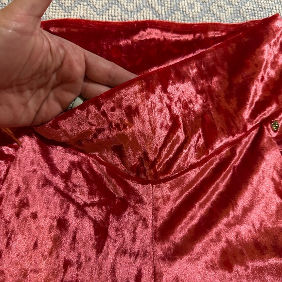 LOT of 2 Unique FABLETICS Velvet Red and Green shiny Leggings Sz M - Picture 5 of 14